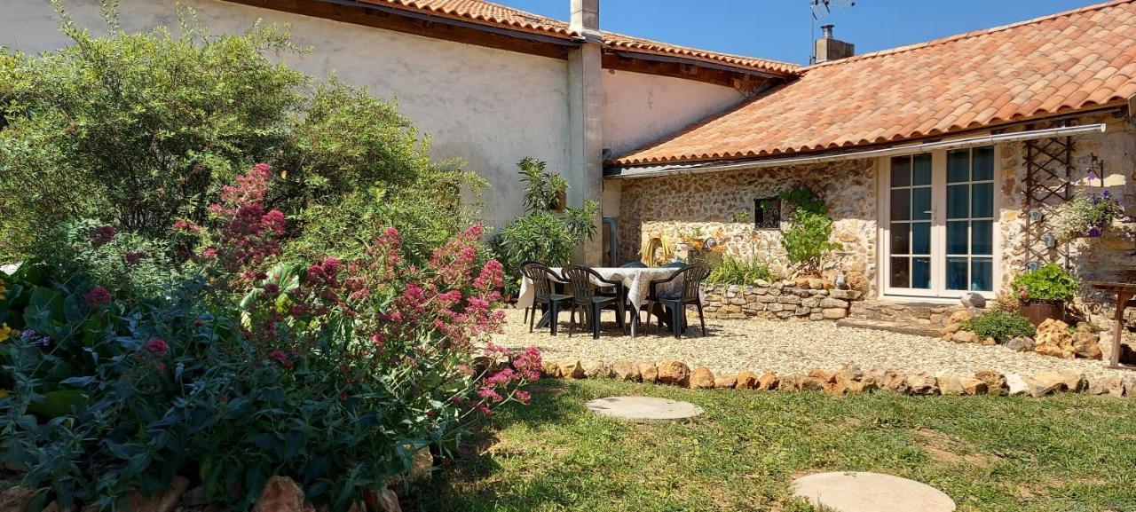 Bed and Breakfast La Grange De Champagnac Yvrac-et-Malleyrand Exterior foto